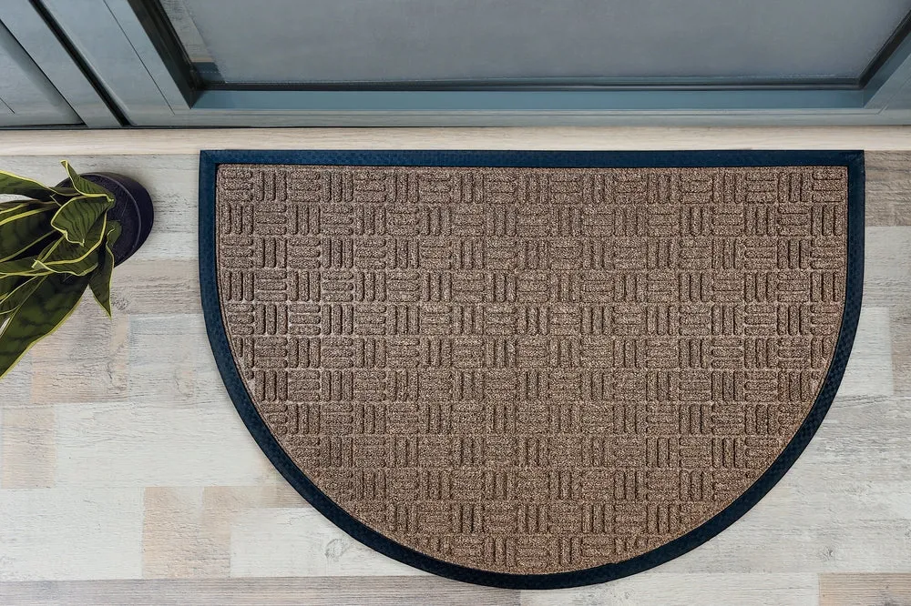 Checker Half Round Indoor Outdoor Door Mat - 24" x 36"
