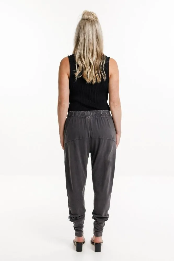 Homelee Apartment Pants Stonewash