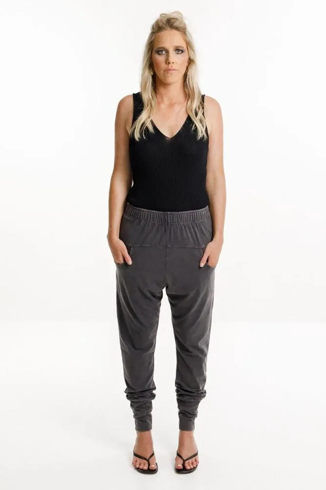 Homelee Apartment Pants Stonewash
