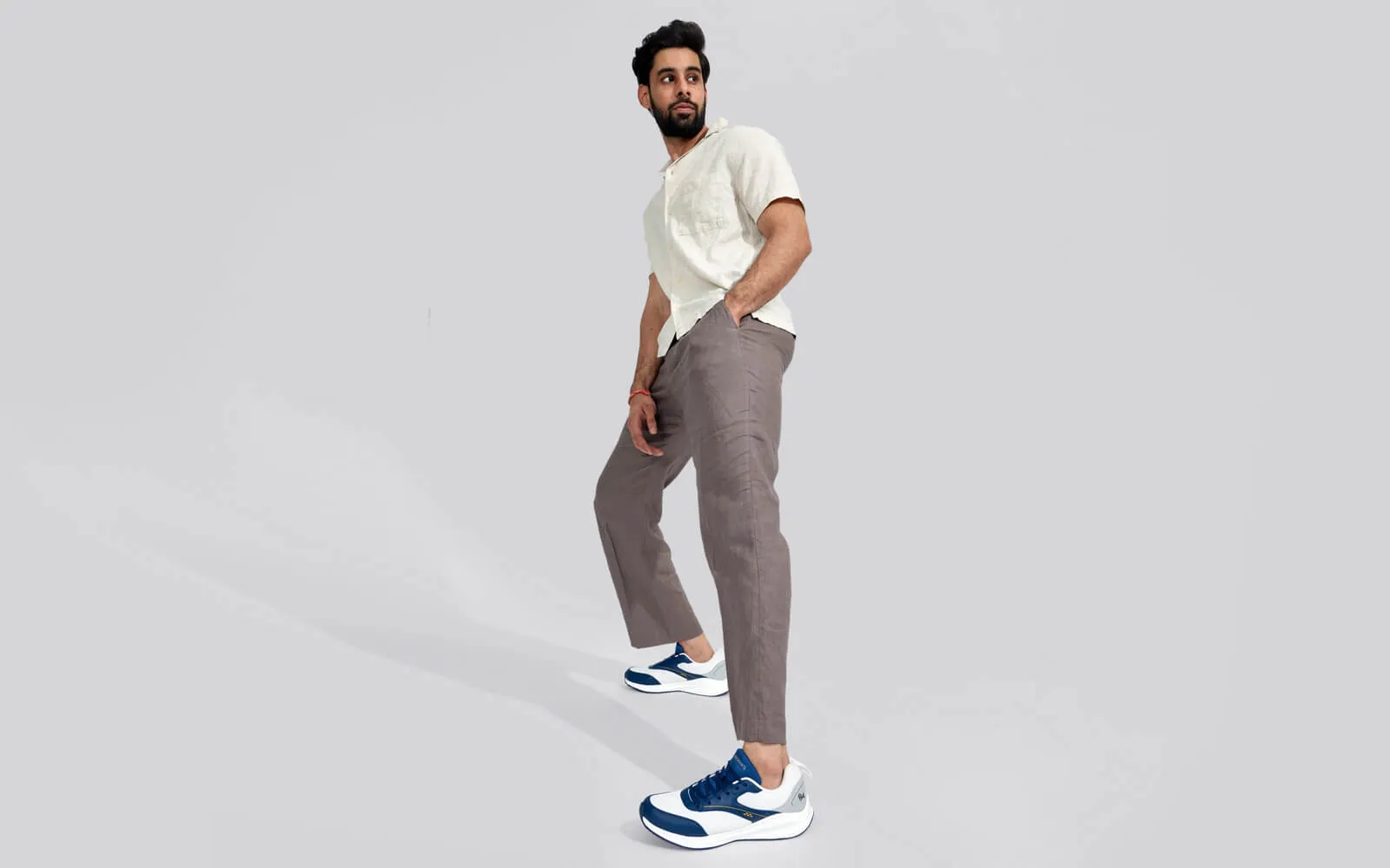 Off-Duty Buddies : White-Blue