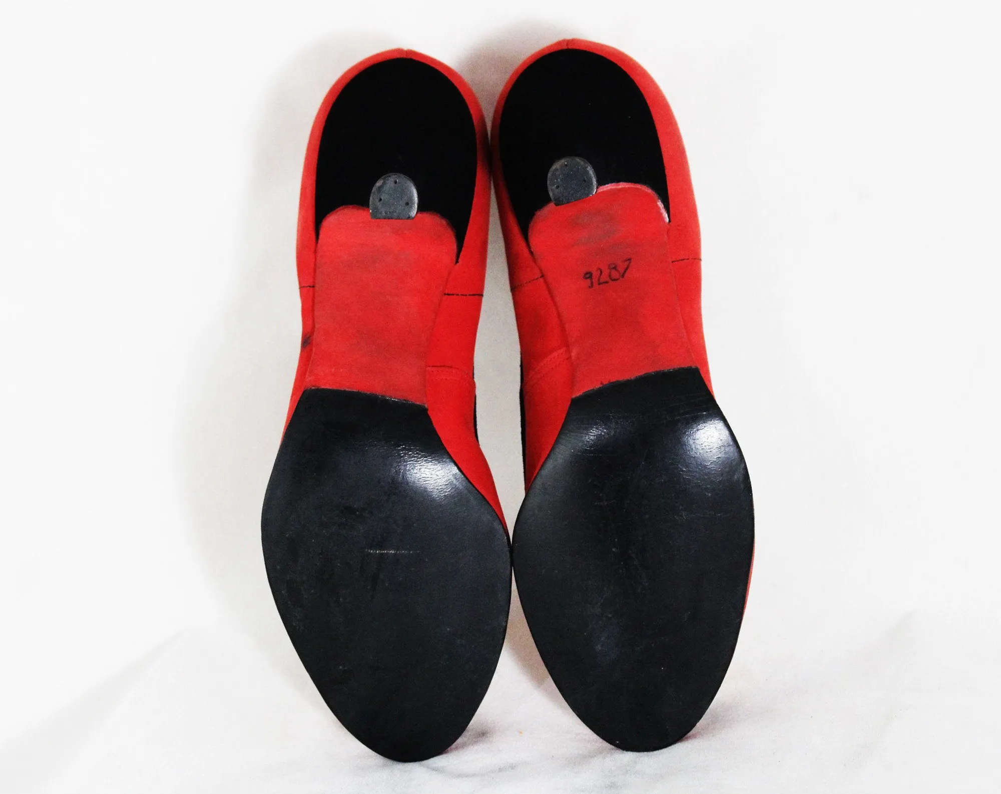 Size 4 Art Deco Shoes - Unworn 1950s Salmon Pink & Black High Heels - 50s Small Size Pumps - Two-Tone Butter Soft Suede - 4B Deadstock